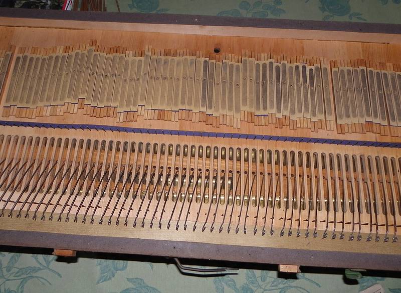 Harmonium aspirant ou reed-organ Needham New-York Imgp0049
