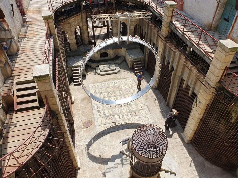 Photos des tournages de Fort Boyard 2019 (production + candidats) - Page 29 61097810