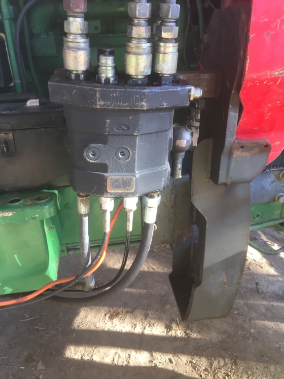 Jd 3050 branchement chargeur frontal Img_4412