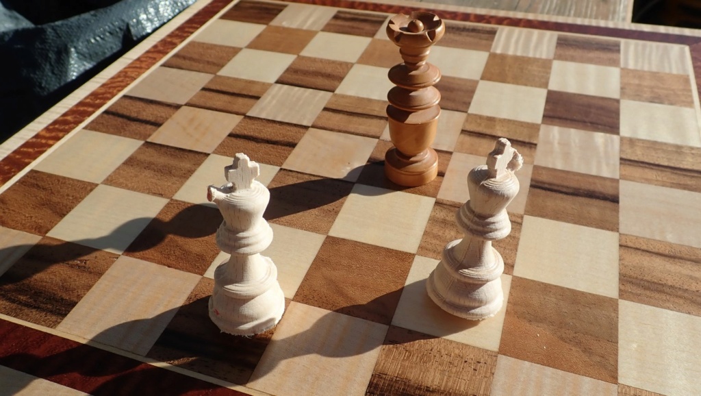 Pièces d'échecs à la CNC Plteau10