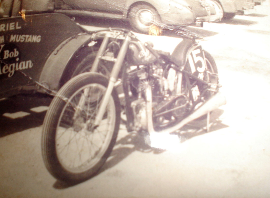 Autres anciennes que Harley-Davidson - Page 21 1072