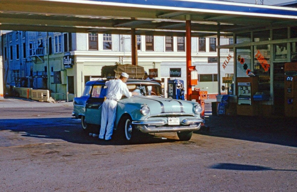 Life in the USA in the 1950's - Page 8 Une_st17