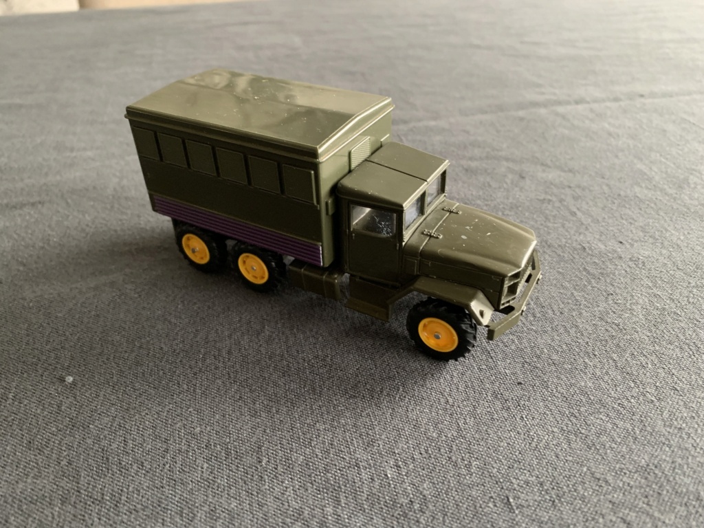 28mm Vietnam war gun trucks Van10