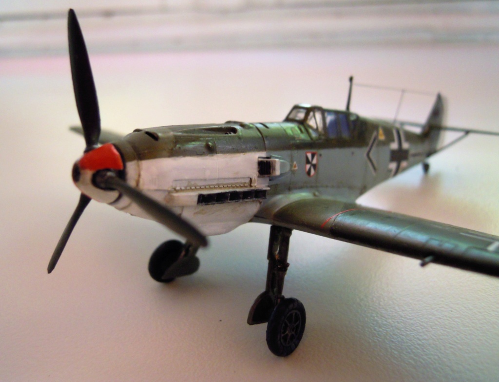  [ICM] Messerschmitt Bf109 e4, Aout 1940, Franz Von Werra Dscn0375