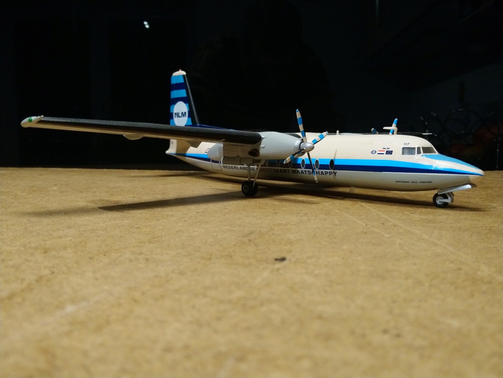 (Airfix) Fokker F27 Friendship de la NLM Dsc_0416