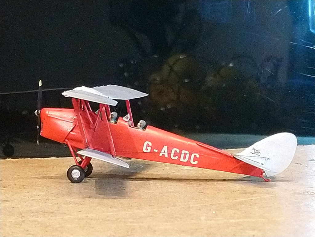  (Airfix) De-Havilland DH82a Tiger Moth - fini Dsc_0453