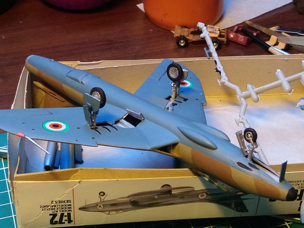  [AIRFIX] Hawker Hunter FG9 Koweit Dsc_0639