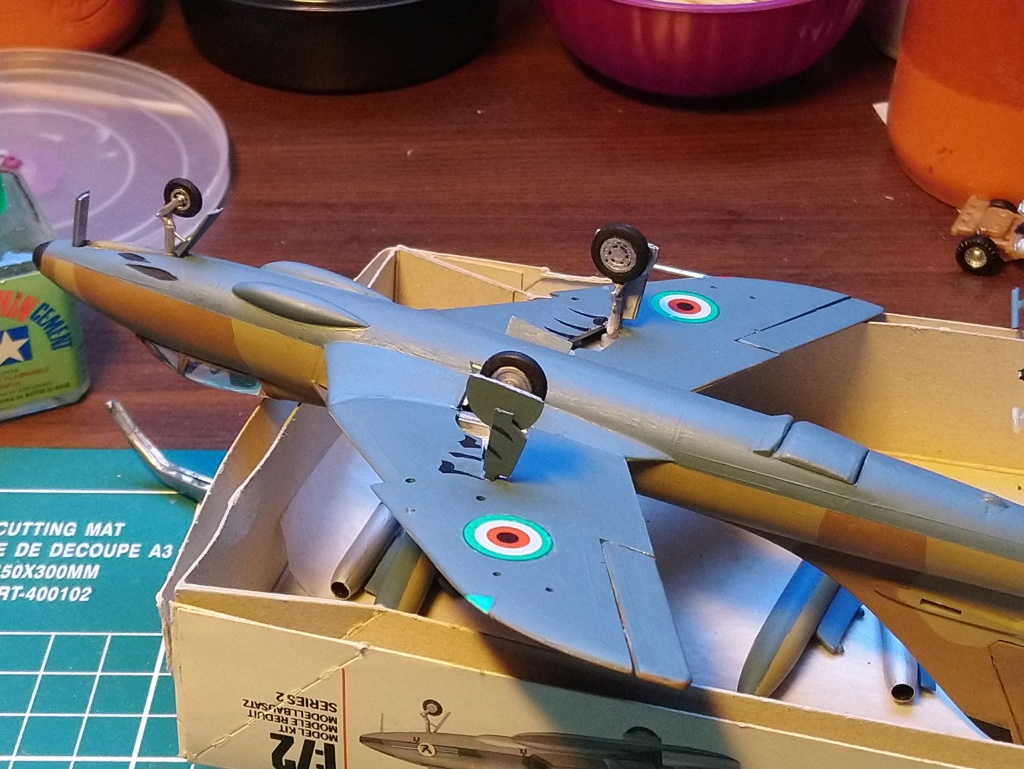  [AIRFIX] Hawker Hunter FG9 Koweit Dsc_0640
