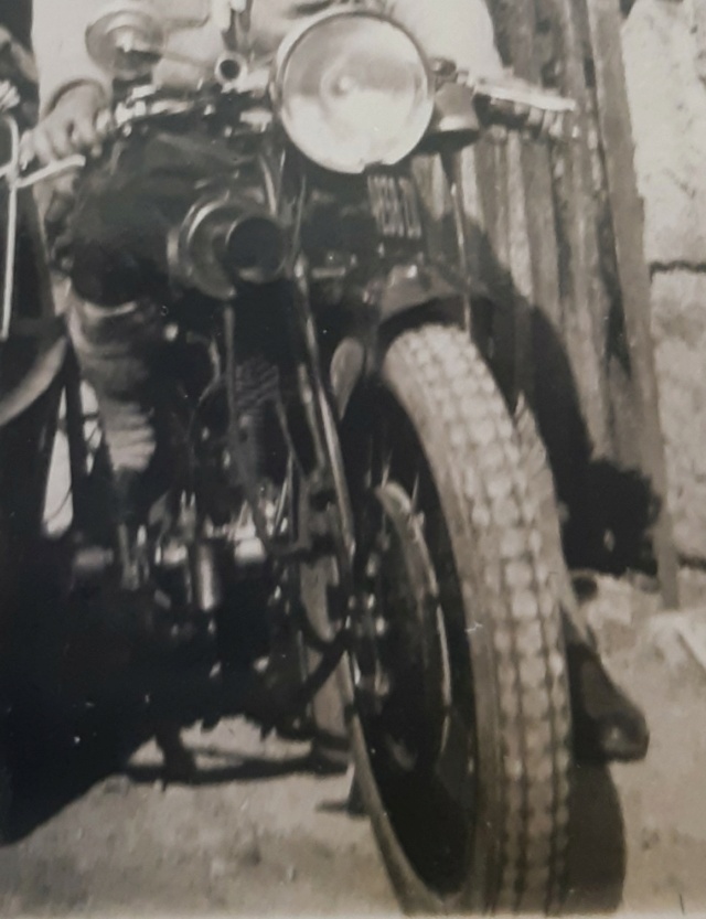 la moto du Grand-oncle à ma belle mère Riripi11
