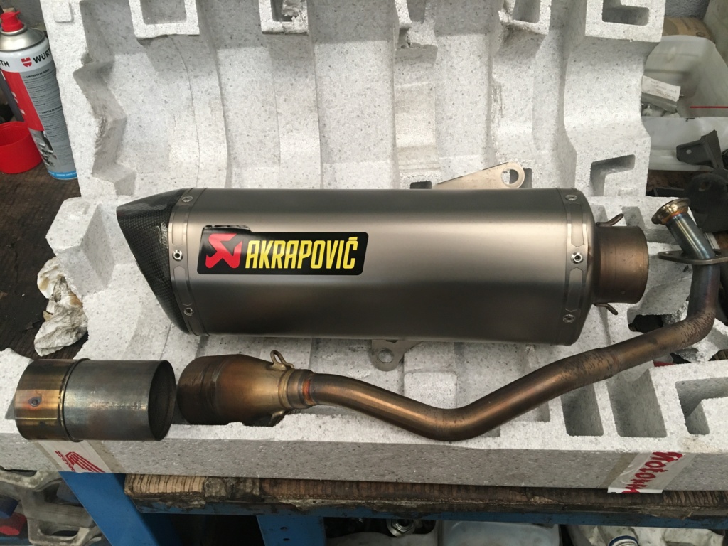 VENDIDO    AKRAPOVIC Forza 125 2017 a 2020 Img_2210