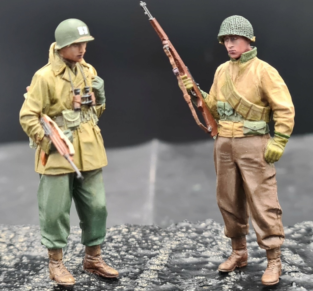 Capitaine Barns & Soldat Miller 1/35 Alpine 35202 & 35203 Capt_b33