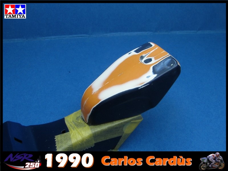 [tamiya 1/12°] HONDA NSR 250  repsol de carlos cardùs 1990 - Page 7 Photo_47