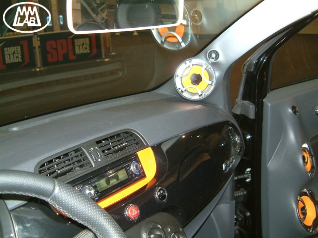 FIAT 500 Hertz Nera_510