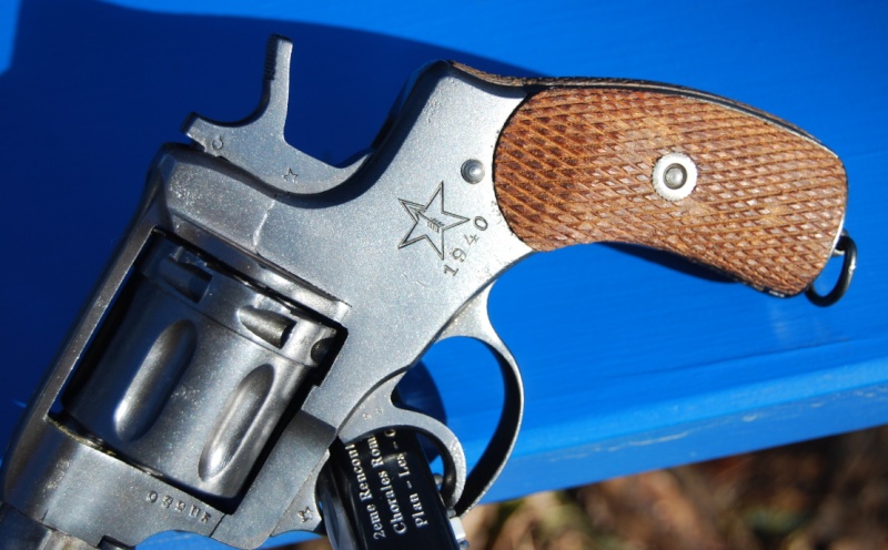 sovi��tiques - Armes de poing réglementaires russes et soviétiques Dsc_0081