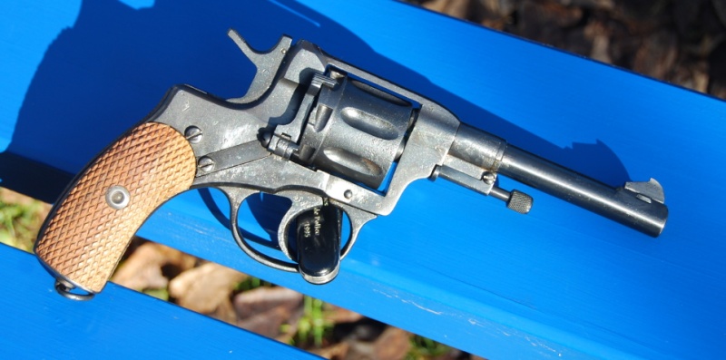 sovi��tiques - Armes de poing réglementaires russes et soviétiques Dsc_0086