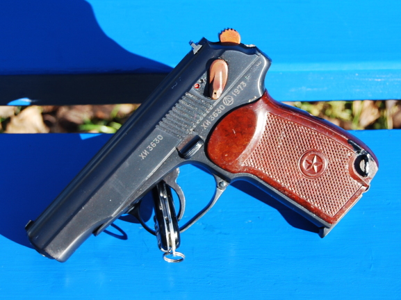 sovi��tiques - Armes de poing réglementaires russes et soviétiques Dsc_0100