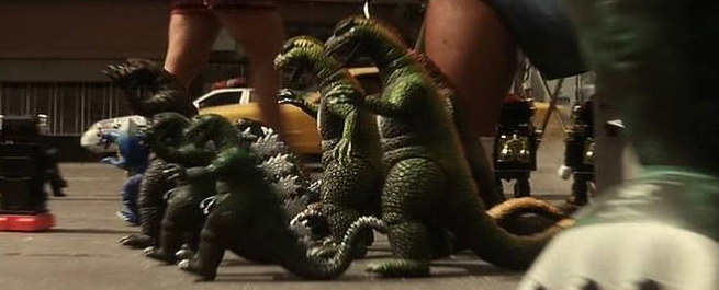 Clins d'oeil de Godzilla dans plusieurs films Armage10