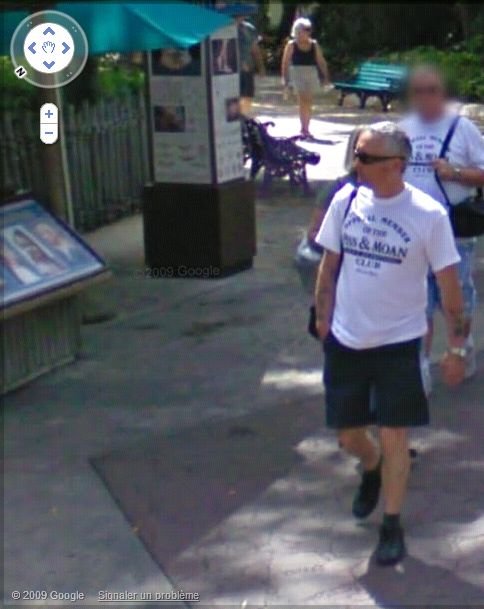 STREET VIEW : les gens en chaussettes noires ! - Page 3 Busch_16