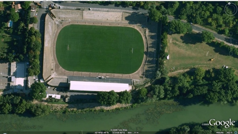 Stades de football dans Google Earth - Page 17 Stade_49