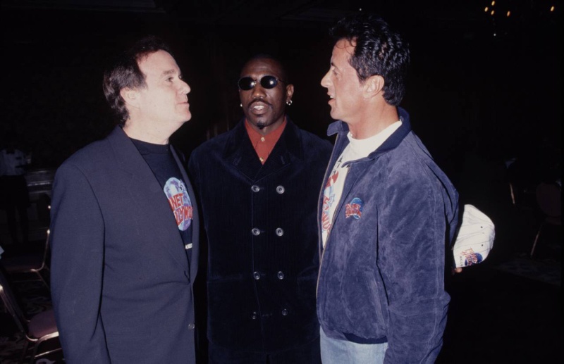 STALLONE et les stars. - Page 20 Ghy10
