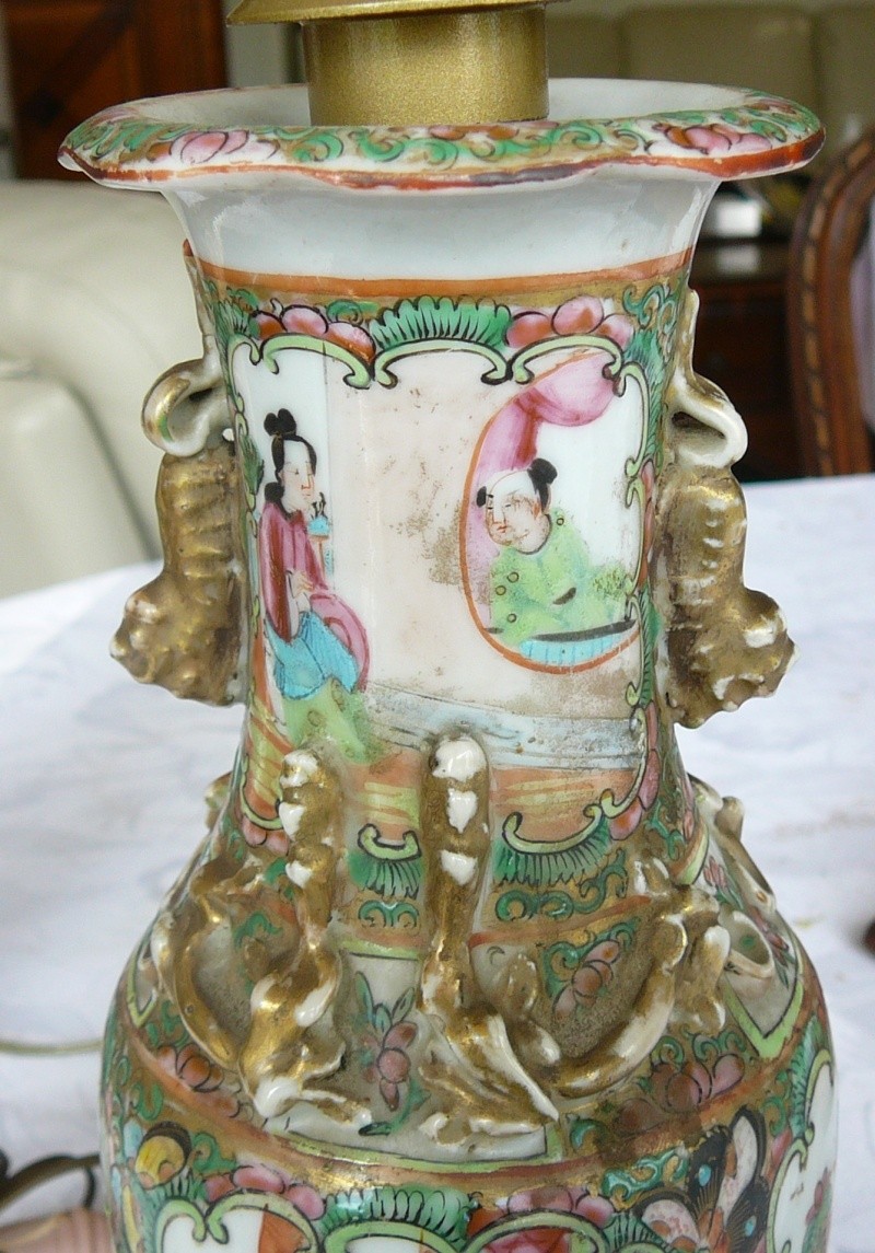 Paire de vases Chine Japon anciens ou faux anciens P1030266
