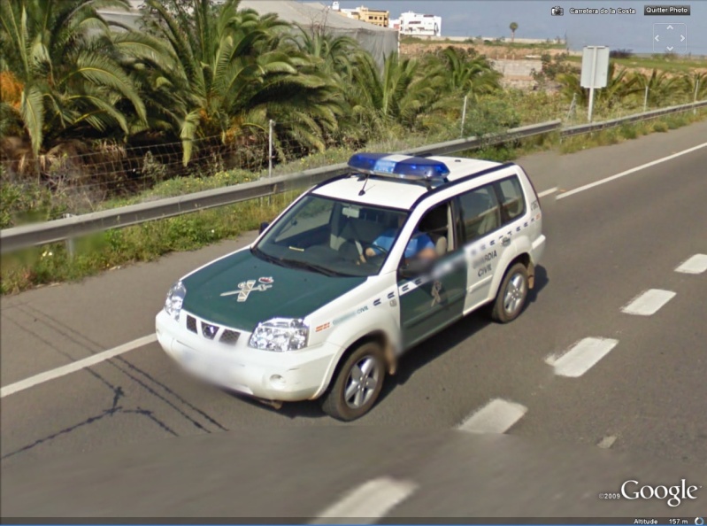 STREET VIEW : véhicules de police du monde - Page 4 Guardi10