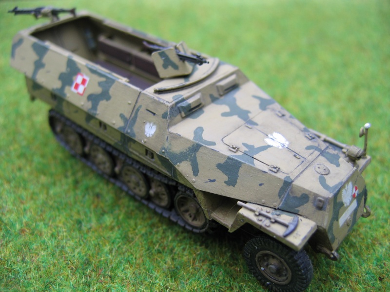 SDKFZ 251/7 et 251 polonais Sdkfz_22