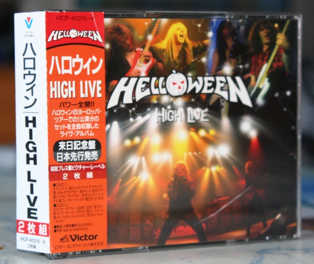 La tribune des collectors d'Helloween - Page 16 Hellow18