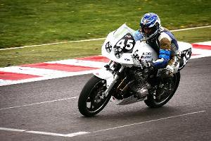 cherche moto pour bol d'or 2011 45_roc10