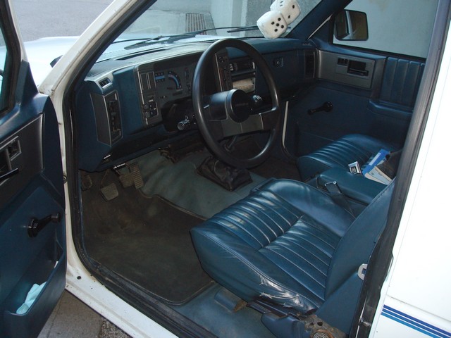 Vends Chevy Blazer S-10 1989 4X2 - V6 2.8 Injection - Boîte Dsc07510