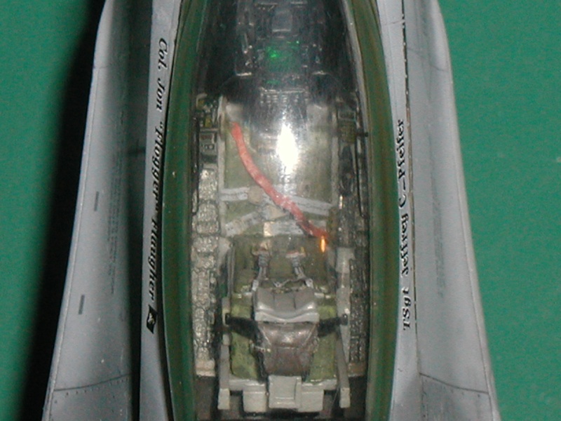 F-16 TAMIYA au 1:48 P1010194