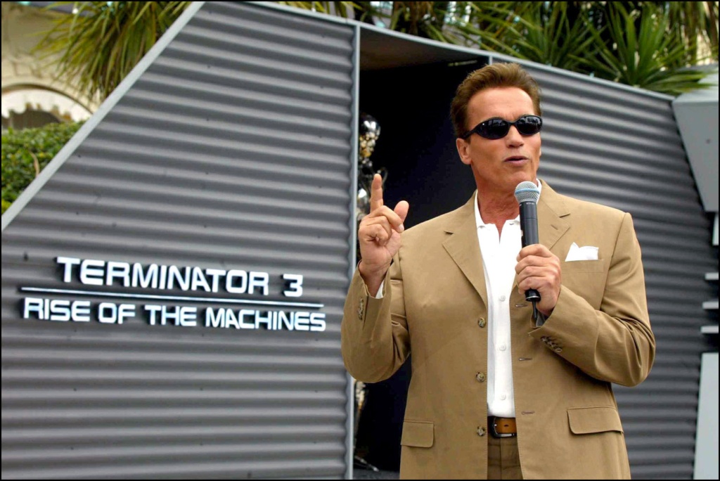 Arnold Schwarzenegger en photos - Page 7 11151-10