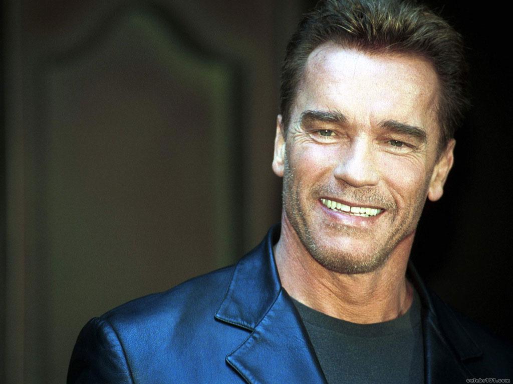Arnold Schwarzenegger en photos - Page 5 Deskto10