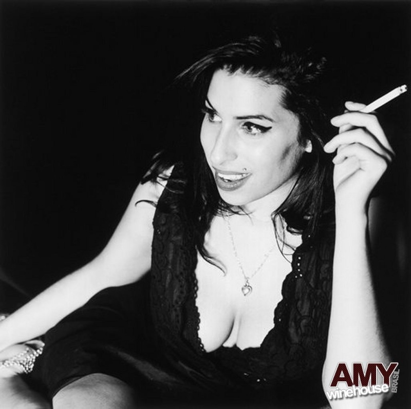 Amy Winehouse : srieusement brle Bwin0110