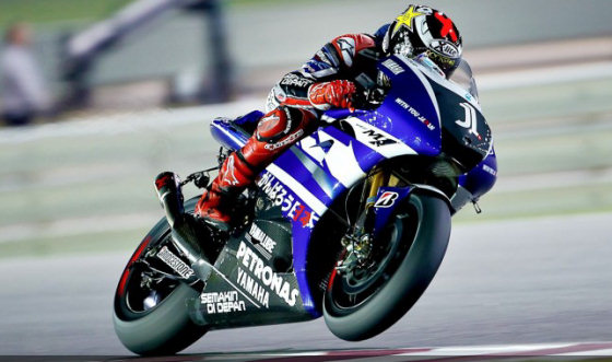 Dimanche 20 Mars - Grand Prix du Qatar (nocturne) - Stoner en route pour la pole. 2181_a10