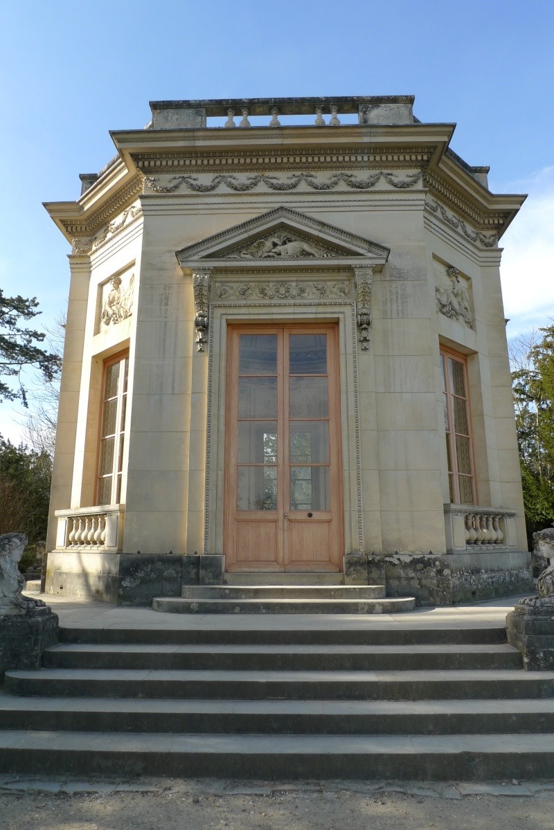 Restauration du pavillon du Belvédère et du Rocher - Page 3 P1070426
