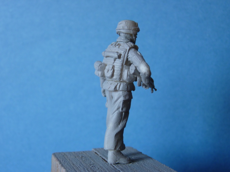 premiere figurine en resine P1010411