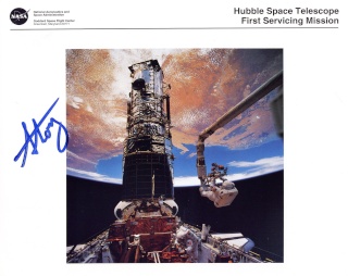 Hubble a 20 ans ! Sts-6111