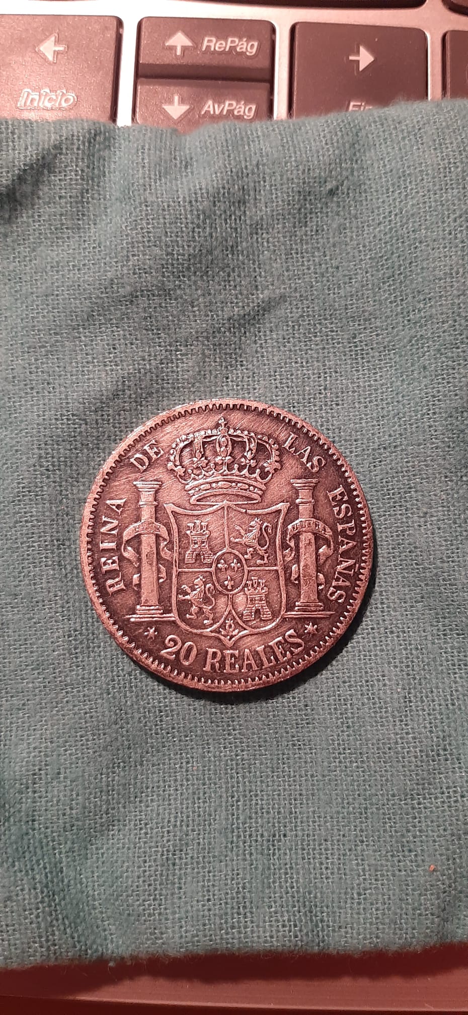 20 Reales, acuñación de 1859 Whatsa33