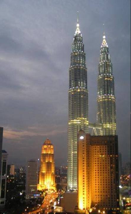 أعلى 12 بناية في العالم 19722110