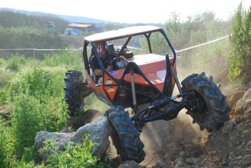 un prototype avec des ponts de 421 directionnels avant et arrière comme Denis 110