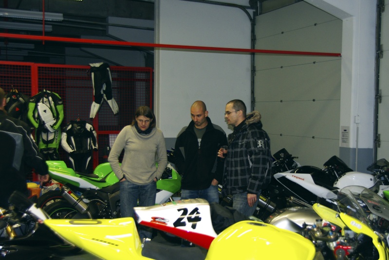 CR Magny Cours le 12 avril  avec Ambiance Paddock - Page 2 Imgp3611