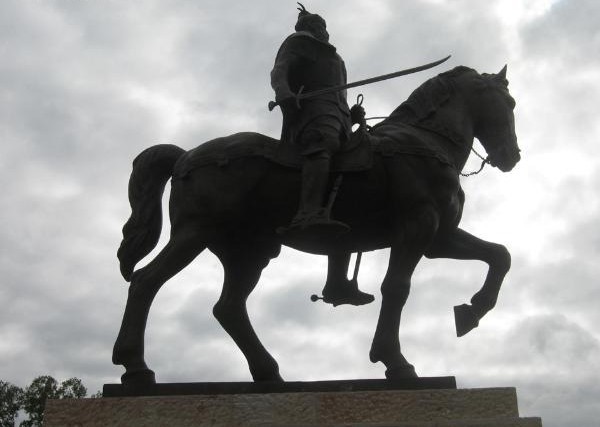 Pictures and Statues of Scanderbeg S_mich14