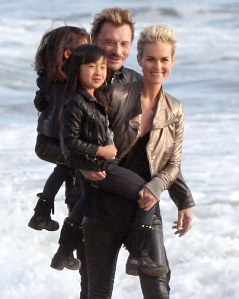 Johnny, laeticia, leurs enfants Jade et Joy sur la plage de Santa Monica! Johnn226