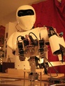 Concour Design de tête robotique pour l'association Caliban - Page 2 Img_1110