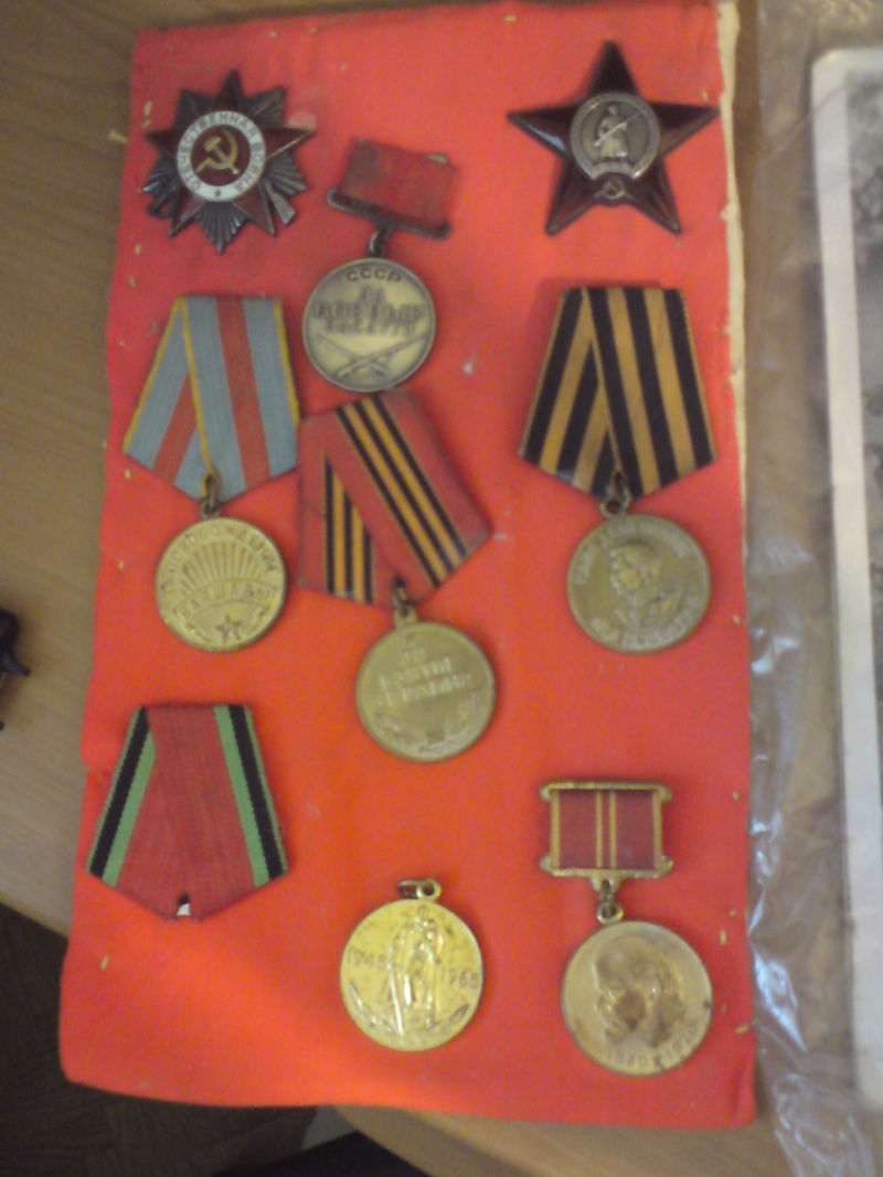 My Grandfathers, Medals from WorldWar 2 Dsc00110