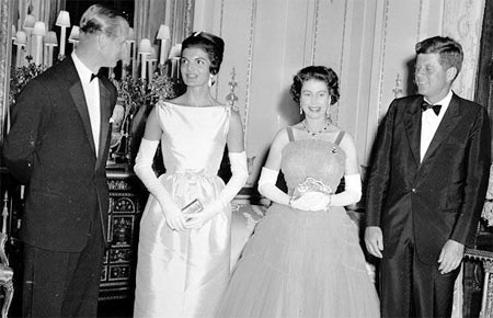 Nữ hoàng Anh và 12 đời tổng thống Mỹ Queen910