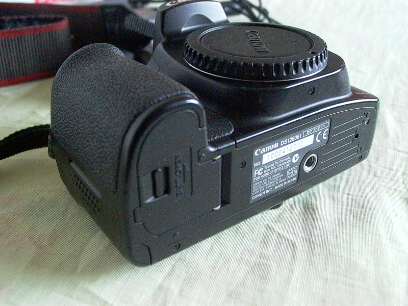 Vendo Câmera Canon! P1000510