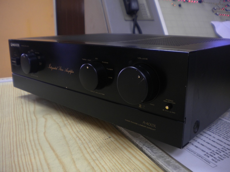 Pioneer A-400x Integrated Amp (used)sold Dscn3612