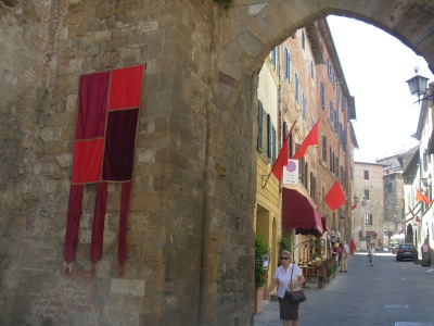 riprese 21 maggio, la porche di Alice è a Montepulciano!!! Montep12